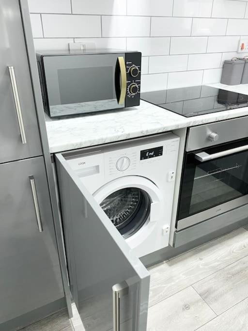 Modern Studio Near Nec With Free Parking - Prime Location Sheldon  Exterior foto